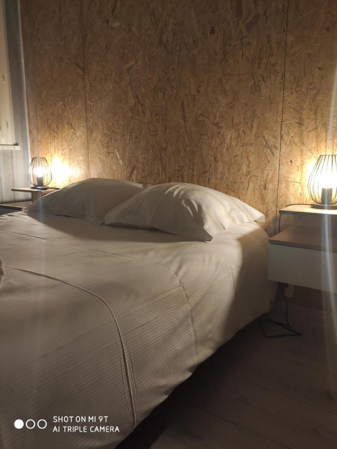 Bar Hotel Du Centre Montrevel-en-Bresse Eksteriør bilde