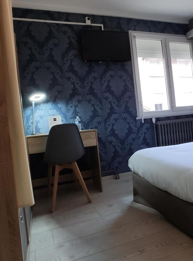 Bar Hotel Du Centre Montrevel-en-Bresse Eksteriør bilde