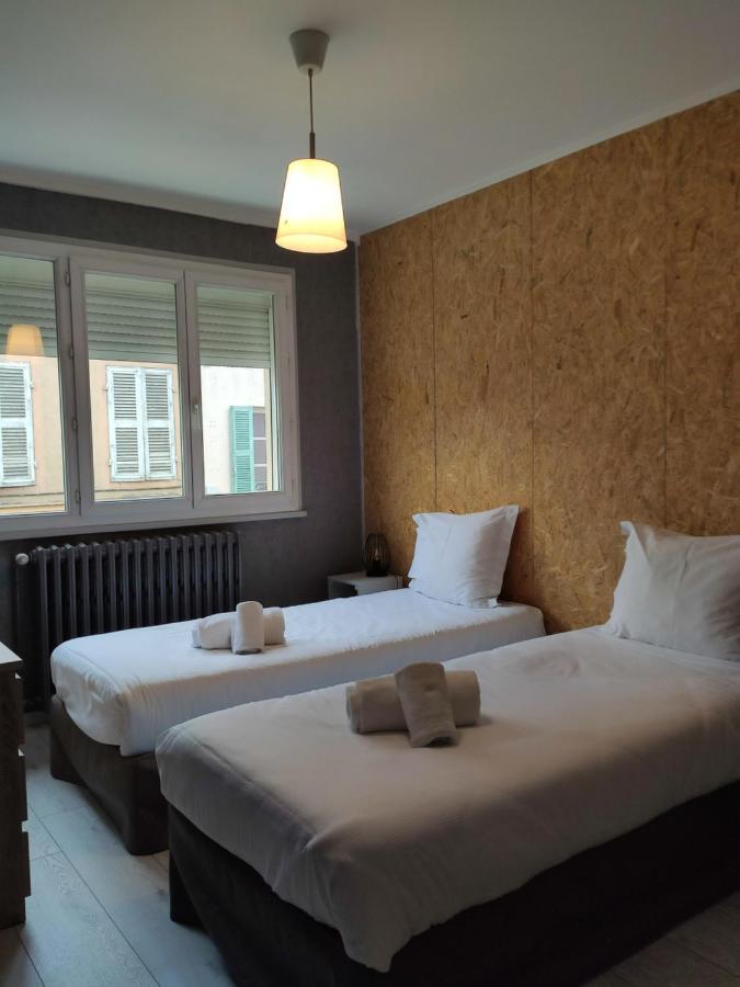 Bar Hotel Du Centre Montrevel-en-Bresse Eksteriør bilde