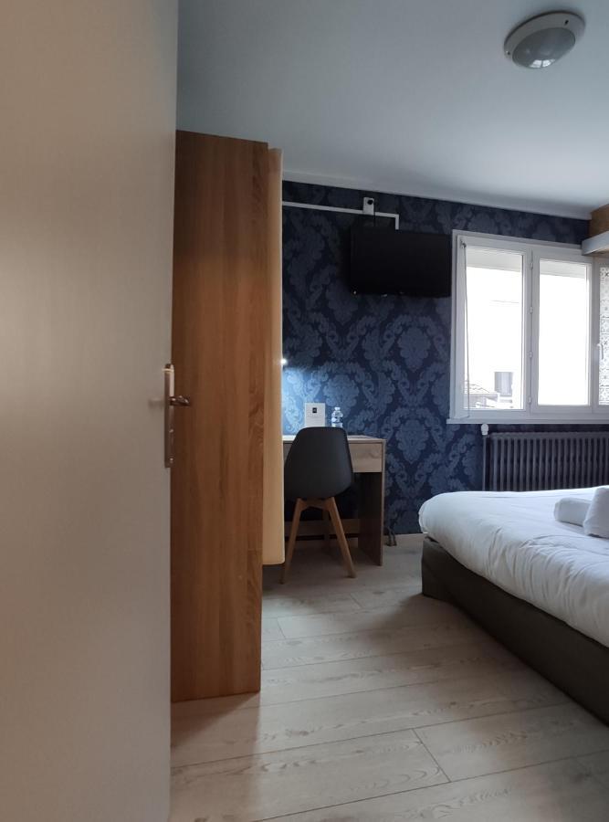 Bar Hotel Du Centre Montrevel-en-Bresse Eksteriør bilde