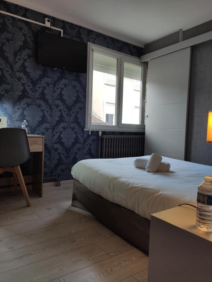 Bar Hotel Du Centre Montrevel-en-Bresse Eksteriør bilde